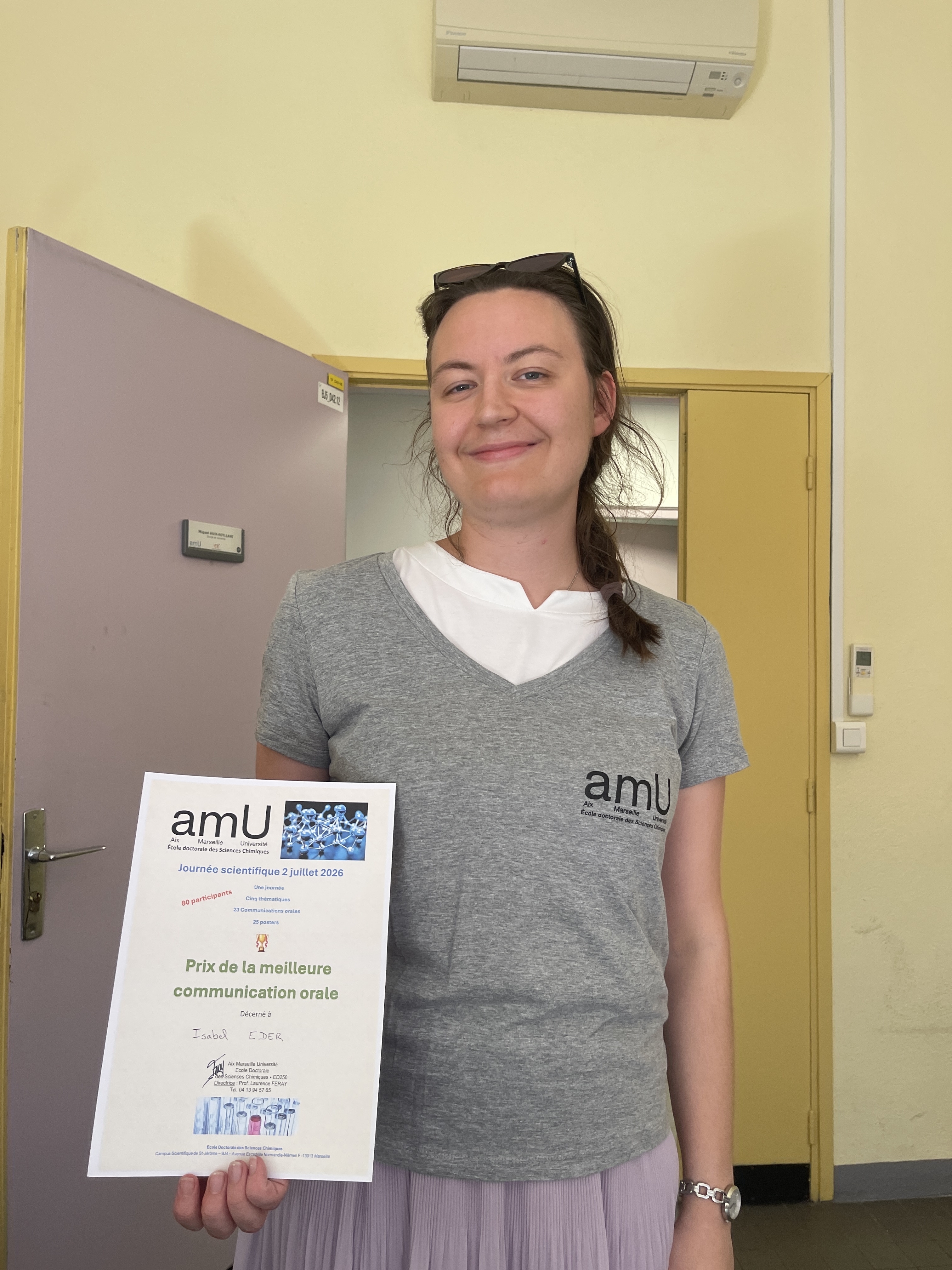 Award for best Oral Presentation in the Doctoral School day to Isabel Eder